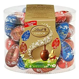 Lindt Schokolade LINDOR Eier | 720 g | Ca. 40 LINDOR Eier mit zartschmelzender Füllung in den Sorten Milch, Nuss, Feinherb | Oster Schokolade | Schokoladengeschenk | Ostereier | Schokoeier
