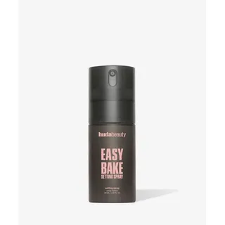 Huda Beauty - Easy Bake Setting Spray – Make-up-fixierspray, 16 H Halt - easy Bake Setting Spray 30ml