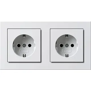 GIRA Serie E2 Komplett-Sets - reinweiß glänzend (2x Steckdose m. erhöhtem Berührungsschutz, 1x Rahmen 2fach)