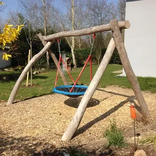 Vogelnest Schaukel - aus Robinie ohne Stahlanker