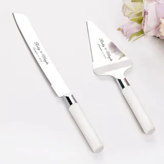 Tortenheber inkl. Tortenmesser im Set mit Persönlicher Gravur, Personalisierte Kuchenheber, Edelstahl Tortenschneider Kuchen Besteck als Geschenk zur Hochzeit, Jahrestag, Geburtstag (Silber Weiss)