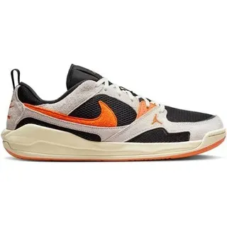 NIKE Herren Basketballschuhe JORDAN CMFT ERA, Größe 41 in Braun BLACK/STARFISH-SAIL-COCONUT MILK