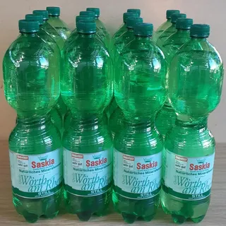 Saskia Natürliches Mineralwasser Still, 16 x 1,5 Liter, Einweg-Flaschen