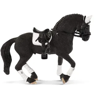 SCHLEICH Horse Club 42457 4-TLG Turnier Reithengst Spielset - Realistische Pferde Figur für Turnierreiten mit Zubehör, Pferde Spielzeug für Jungen und Mädchen, ab 5 Jahren