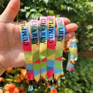 CYUSTOM Individuelle Stoffarmbänder, Individuell Gestaltete VIP-Armbänder Mit Personalisiertem Text Und Logo for Partys, Events, Hochzeiten, Sommerpartys, Geburtstage, Aktivitäten Und Konzertkarten