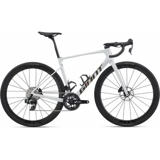 Giant Defy Advanced Pro 1 2026 ML Unisex weiß