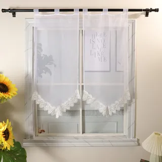 Devola Scheibengardine Voile Kurzstore Transparente Bistrogardine Panneaux Gardinen Landhaus Küchengardinen Modern mit Schlaufen Kurzgardine mit Häkelspitze BxH 60x140cm Weiß 1er Pack