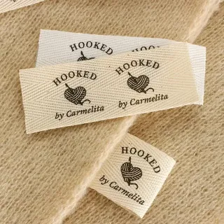 20/50/100 Stück personalisierte Kleidungsetiketten, Näh-Twill-Etiketten, benutzerdefinierter Twill-Anhänger, Baumwoll-Foldover, Text oder Logo, Faltanhänger