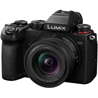 Panasonic Lumix DC-S5D + S 18-40mm f/4.5-6.3