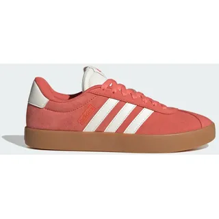 Preloved Scarlet / Core White / Bright Red 37 1/3