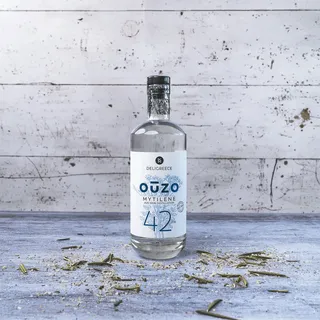 Ouzo »Mytilene 42«.