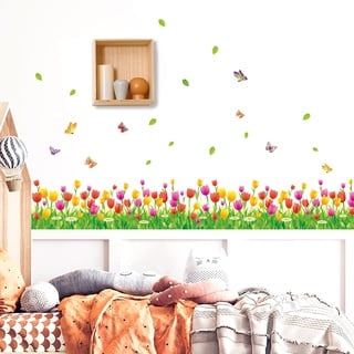 WandSticker4U®- Wandtattoo Blumenwiese TULPEN I Breite: 2.3M I Wandsticker Wiese Frühling Fenstersticker Blumen Gras Schmetterlinge Bordüre I Wand Deko für Wohnzimmer Kinderzimmer Flur Fenster