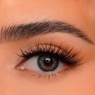 BeautyU ® – Natural Color Lenses (Weiche farbige Kontaktlinsen ohne Stärke) inkl. Kontaktlinsenbehälter & Pinzette I 1 Paar Kontaktlinsen weich (2 Stück) (Misty Blue)