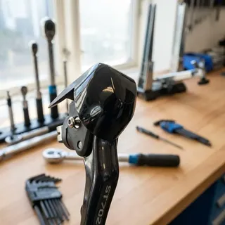 Shimano 105 ST-R7020 Namensschild links