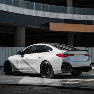 Heckdiffusor kompatibel mit BMW 4er G26 Grand Coupe M-Pack/M440i 2021+ | kompatibel mit BMW 4er G26 M-Pack/M440i 2021- (mit runden Endrohren) - Schwarz glänzend