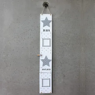 Personalisierbare Holz-Messlatte für Kinder mit Stern und Bilderrahmen I grau I 80 cm Länge I schöne Wand-Dekoration für das Kinderzimmer