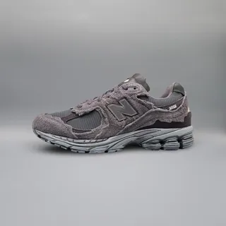 New Balance 2002R Herren Grau/Schwarz 44