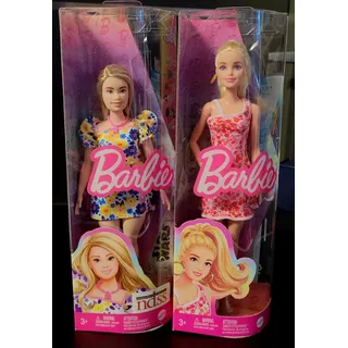 Barbie Fashionistas im schulterfreien Polka-Dot Kleid