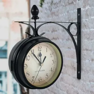 Doppelseitige Wanduhr. Europäische Gartenuhr Im Retro-stil Mit Doppelter Glasoberfläche. Dekorative Vintage-hängeuhr Mit Halterung. Für Den Innen- Und Außenbereich (batterie Nicht Im Lieferumfang Enth